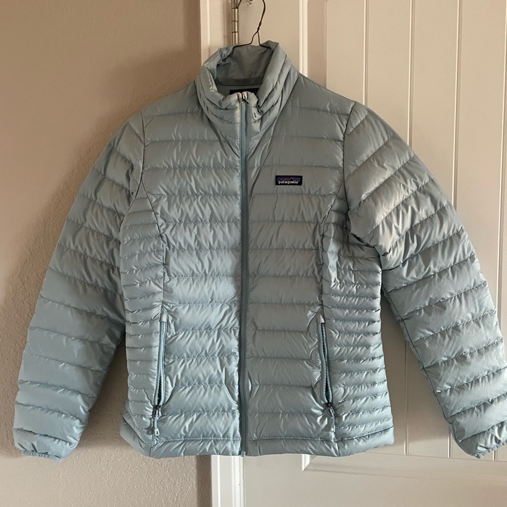 Women Patagonia down sweater jacket